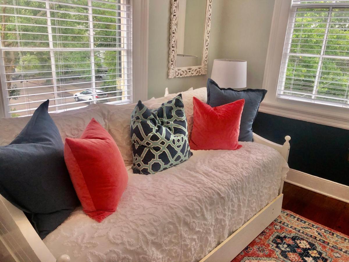 Daybed With Trundle In The Beautiful Ashley Inn 4 Blocks From King St Charleston Eksteriør bilde